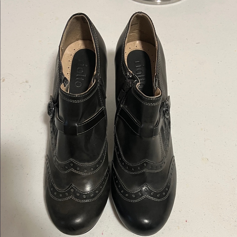 Women’s Rialto Kitten Heel Boots